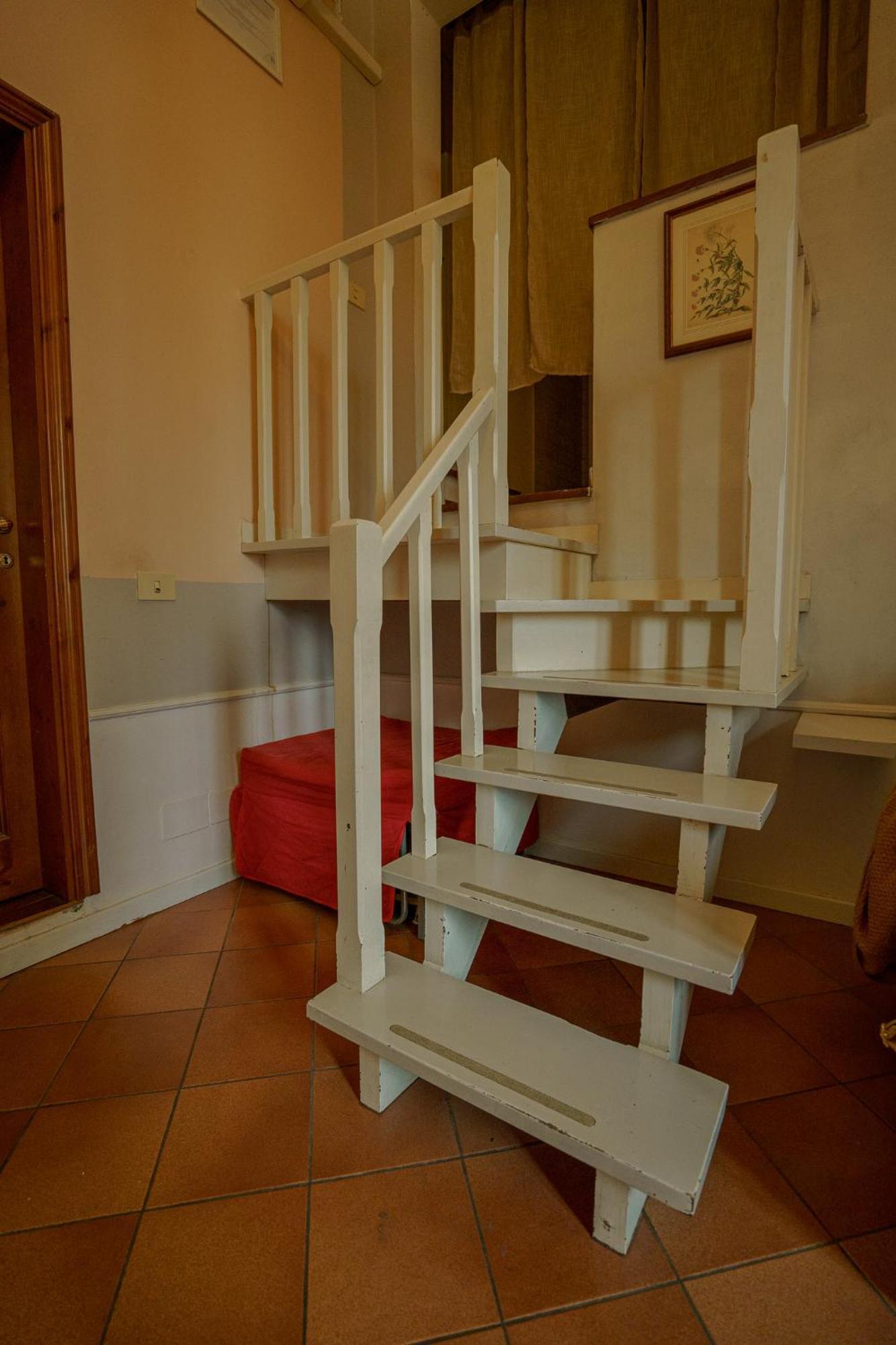 Tranquil Suite Near Museums And Train Station Firenze Esterno foto